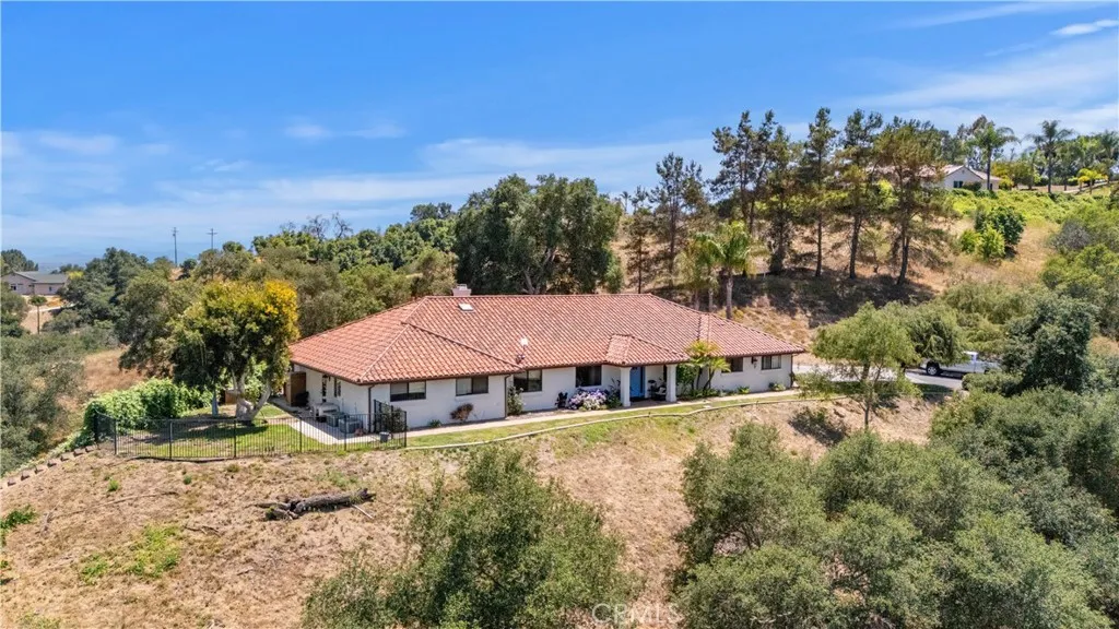 https://cdn.realtyfeed.com/cdn/127/306471818/5499e1a94a1d91272e42050d0e0840bd.webp