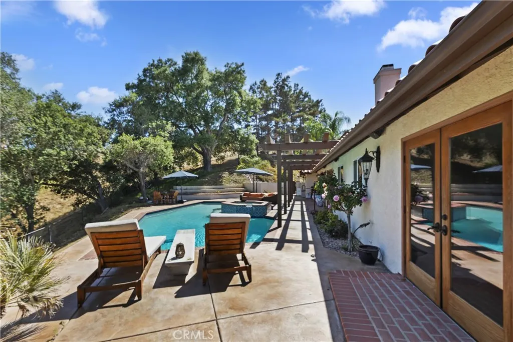 https://cdn.realtyfeed.com/cdn/127/306471818/bb985ba57b1206bd921bf23b0b1870d7.webp