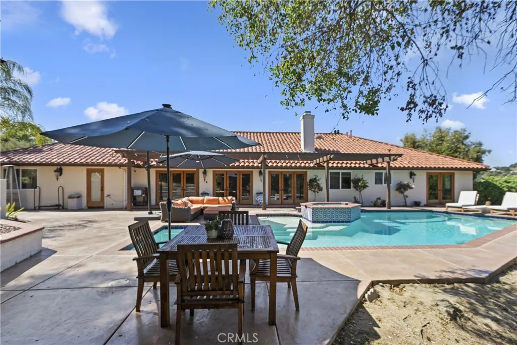 https://cdn.realtyfeed.com/cdn/127/306471818/c83341ad19e753dfddfe95df1bf926a1.webp