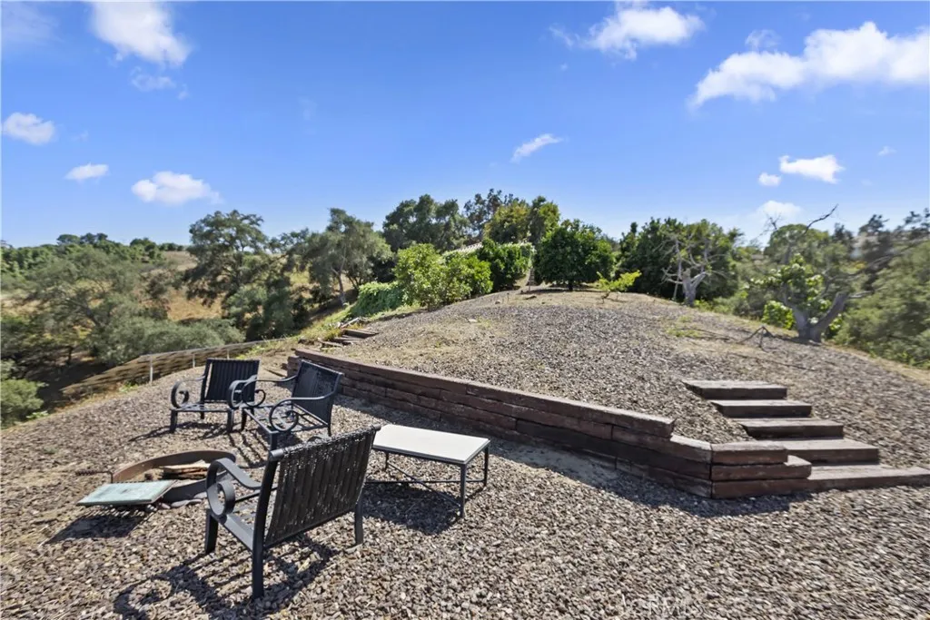 https://cdn.realtyfeed.com/cdn/127/306471818/d704fb072bcc44773cc07b55d52db773.webp