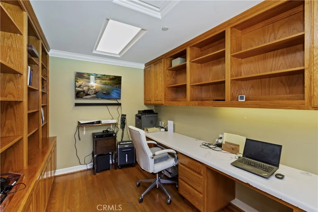 https://cdn.realtyfeed.com/cdn/127/306471818/debe1d447b739040f457a8143750aee3.webp