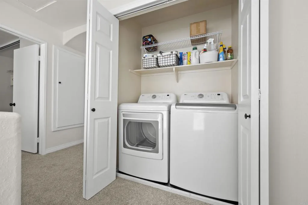 https://cdn.realtyfeed.com/cdn/127/306471828/43dcede8bd3bd95bede65f54f59fd0f8.webp