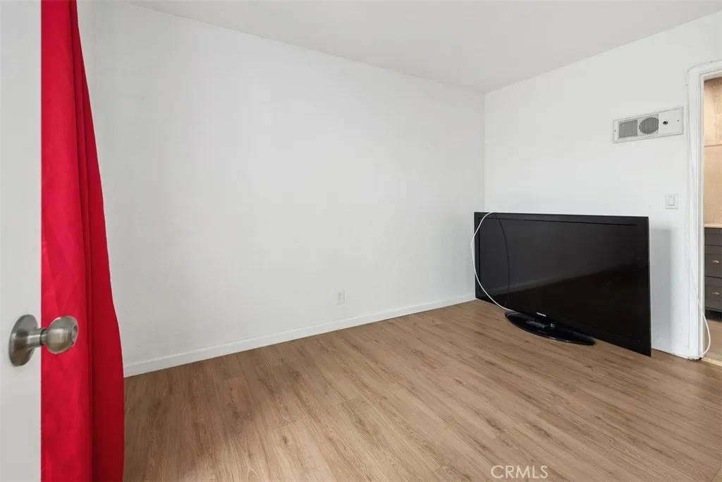Photo #21: IV25138202 Listing: Photo #21