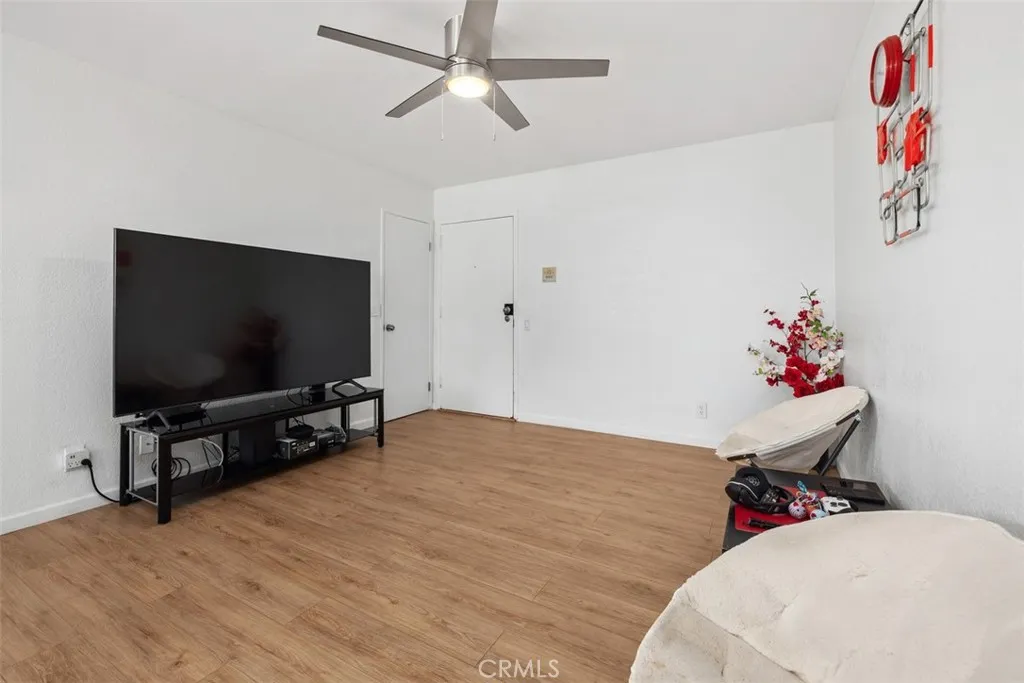 https://cdn.realtyfeed.com/cdn/127/306471887/95348ddcca39ee01b6abf8385902e23a.webp