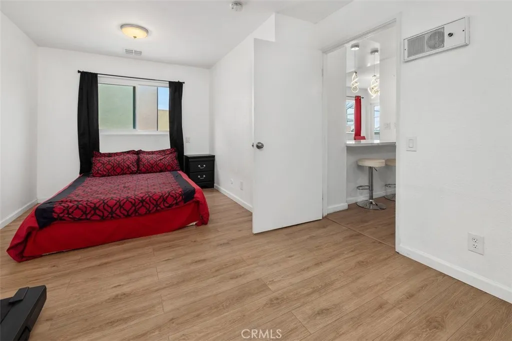 Photo #18: IV25138202 Listing: Photo #18