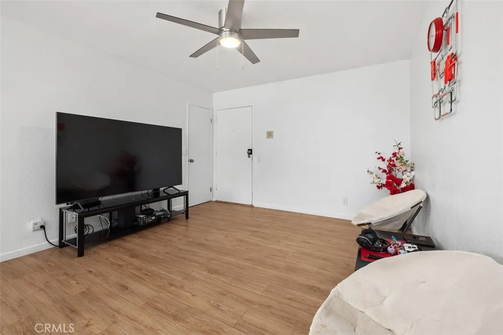 Photo #8: IV25138202 Listing: Photo #8