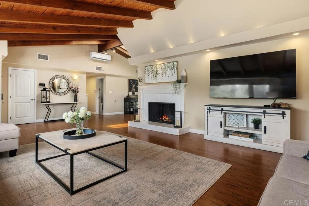 https://cdn.realtyfeed.com/cdn/127/306471895/913b2879d674a0b8dd341a00889d966f.webp