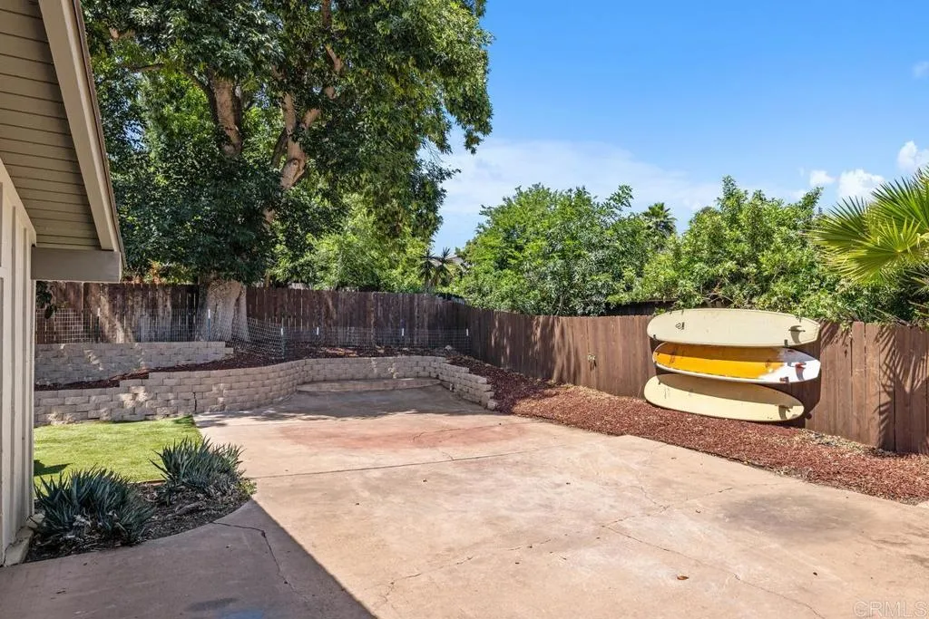https://cdn.realtyfeed.com/cdn/127/306471895/a78143a92f65c9a4b44a230f23f4820c.webp