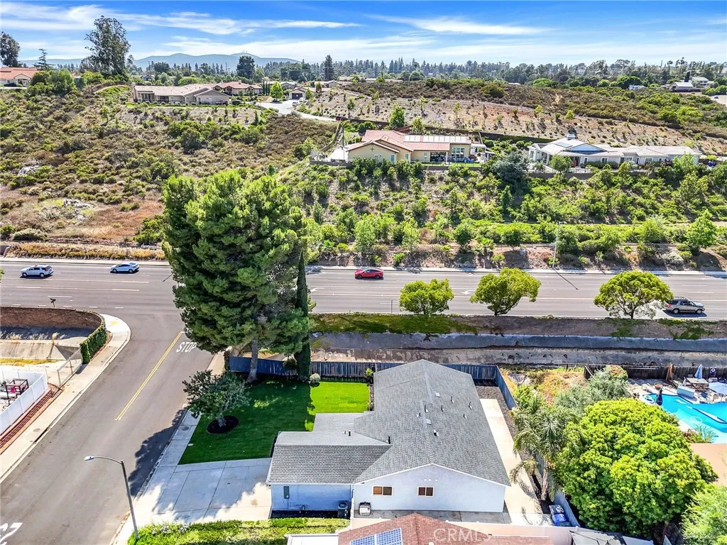 https://cdn.realtyfeed.com/cdn/127/306471911/a76256e36b93fedf8078873372482dcd.webp