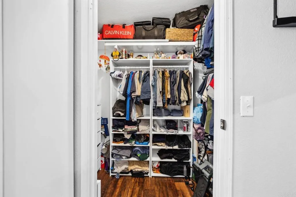 https://cdn.realtyfeed.com/cdn/127/306471955/2a355ca04d7d6a4474d18f6ff2595582.webp