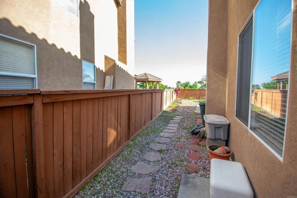 https://cdn.realtyfeed.com/cdn/127/306472098/9085a3ab96b85e318b5d1fb7e9e434d5.webp