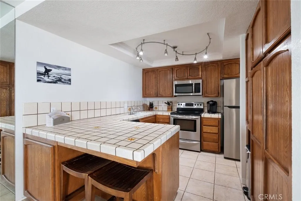 https://cdn.realtyfeed.com/cdn/127/306472170/52c2224209fb7352a39052b2b4518896.webp