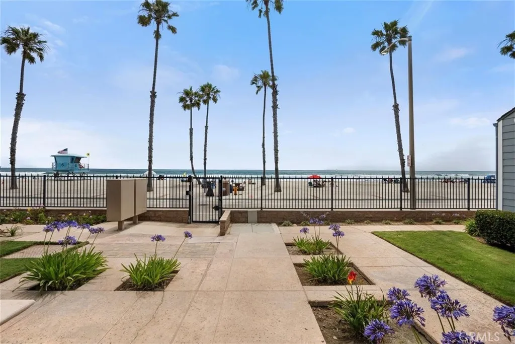 https://cdn.realtyfeed.com/cdn/127/306472170/683e08a1e811c896b1592e467f0fc80b.webp
