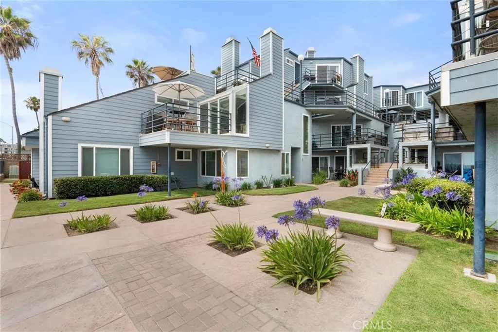 https://cdn.realtyfeed.com/cdn/127/306472170/923fbd4d911f14a717a3280e8921679f.webp