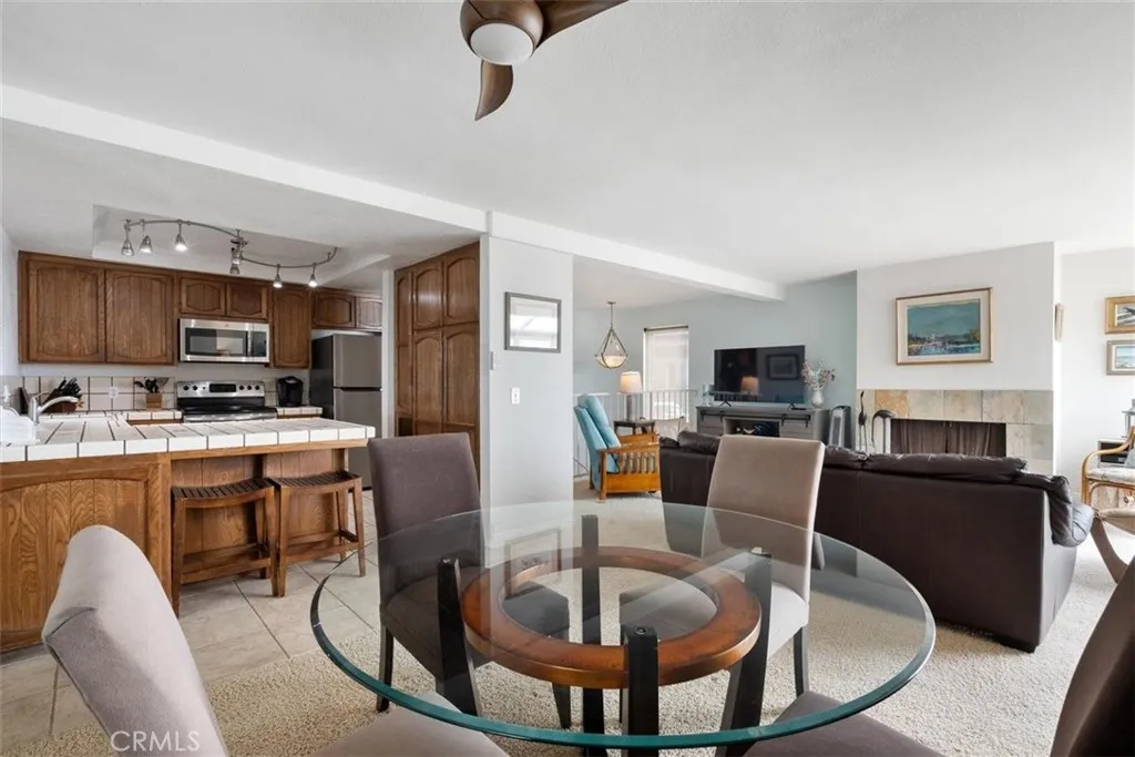 https://cdn.realtyfeed.com/cdn/127/306472170/9fa393c5f1b900dad04d478e62b33732.webp