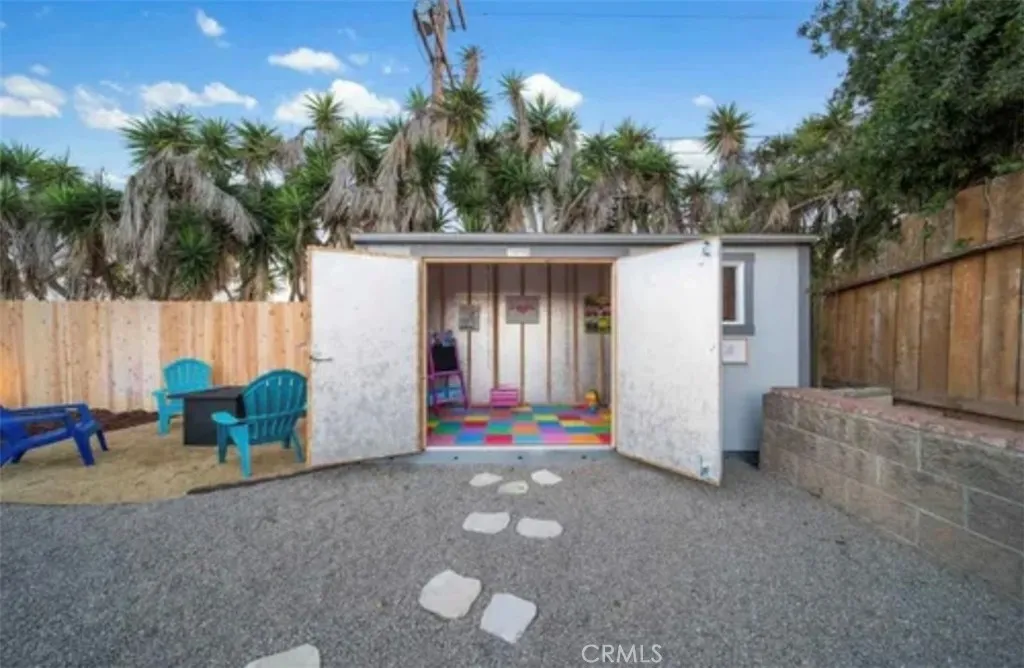https://cdn.realtyfeed.com/cdn/127/306472201/4a7e1ffe6e3af103754c93cb29d79650.webp