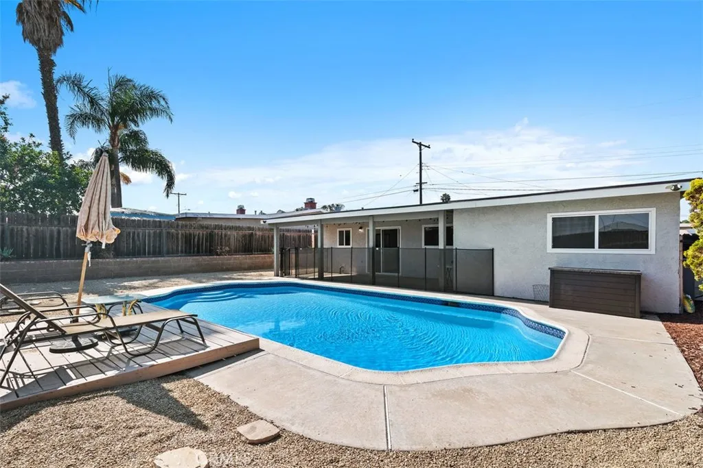 https://cdn.realtyfeed.com/cdn/127/306472201/5c9d9e5e076649461cb2cdcd72c5e1d7.webp