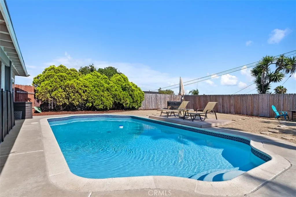https://cdn.realtyfeed.com/cdn/127/306472201/d9d5e70c70e455bc65ad2d1276c1ec82.webp
