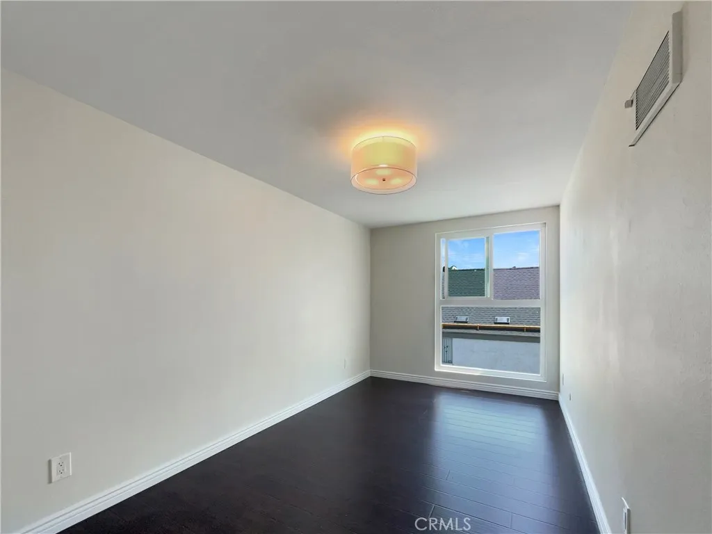 Photo #15: CV25138452 Listing: Photo #15