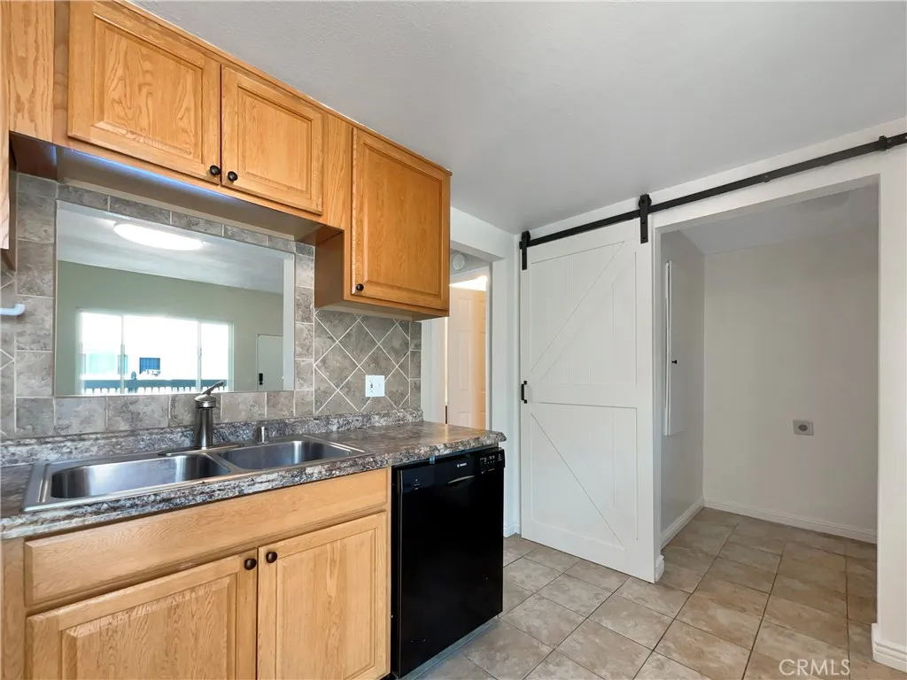 https://cdn.realtyfeed.com/cdn/127/306472211/5e0ac81fdcf2576bffefa56f7dd0a742.webp