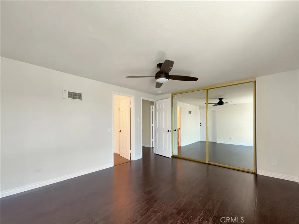 https://cdn.realtyfeed.com/cdn/127/306472211/fe360ba311879cbb77440236d50cfb5c.webp