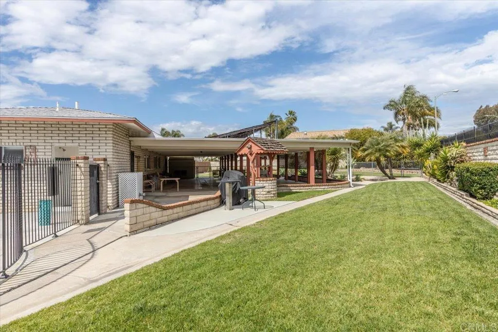 https://cdn.realtyfeed.com/cdn/127/306472327/09b0c3ddb58e11c625461fb5631bb7b8.webp