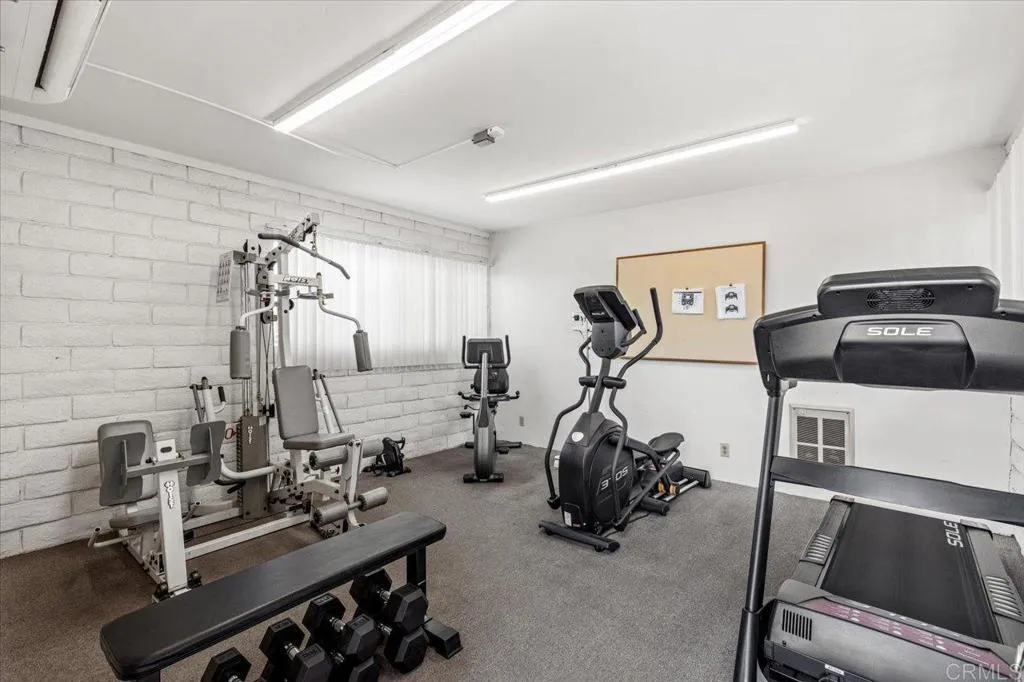 https://cdn.realtyfeed.com/cdn/127/306472327/399b493e5f66504429dae68e2ea74c80.webp