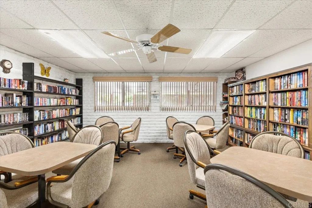 https://cdn.realtyfeed.com/cdn/127/306472327/3c9fd6bda5b245766daabaa71e35b5a6.webp
