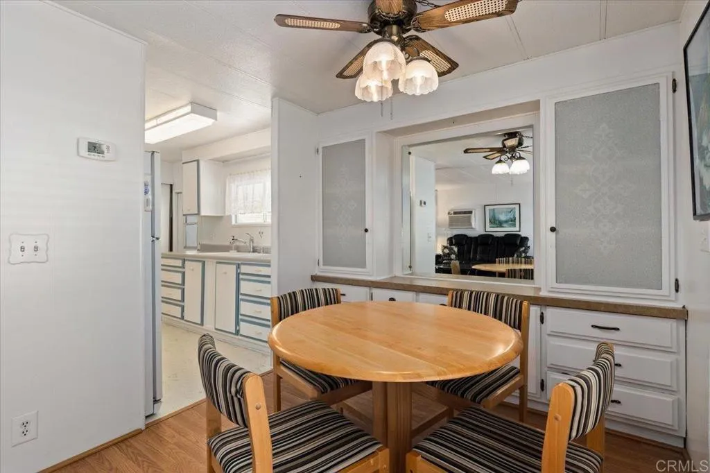 https://cdn.realtyfeed.com/cdn/127/306472327/6edadfefcd77c4079ff27219cb6616ac.webp