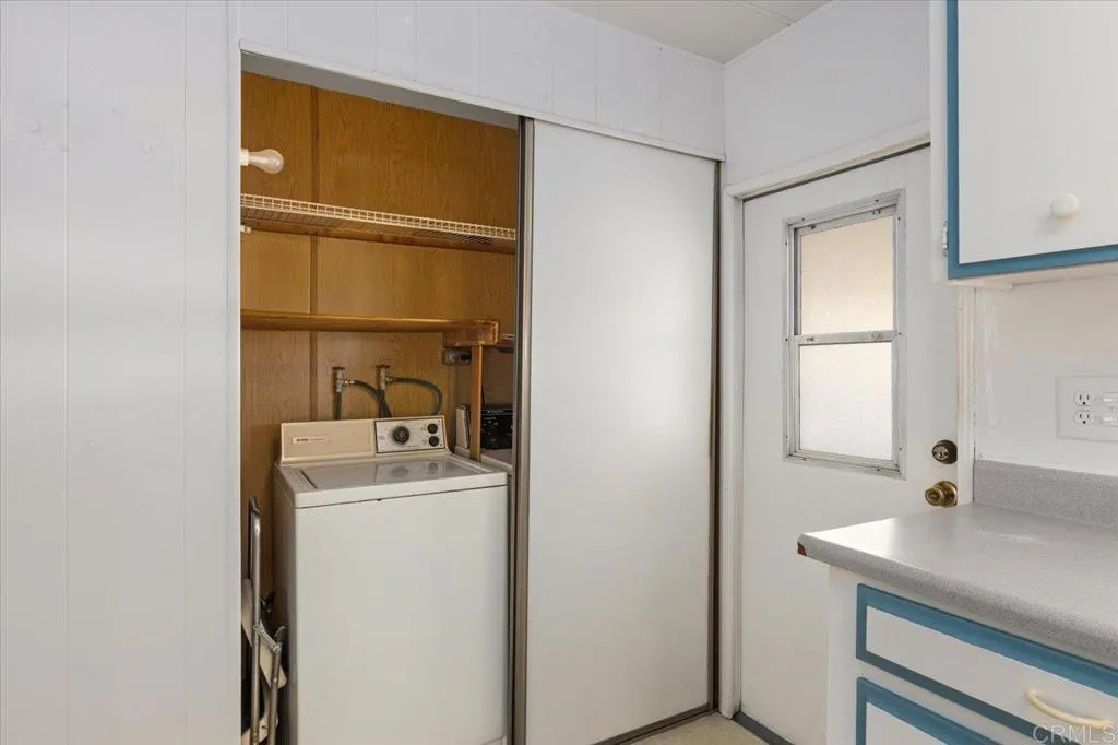 https://cdn.realtyfeed.com/cdn/127/306472327/c5cde9c88bba5a65387ccbafb4164e06.webp
