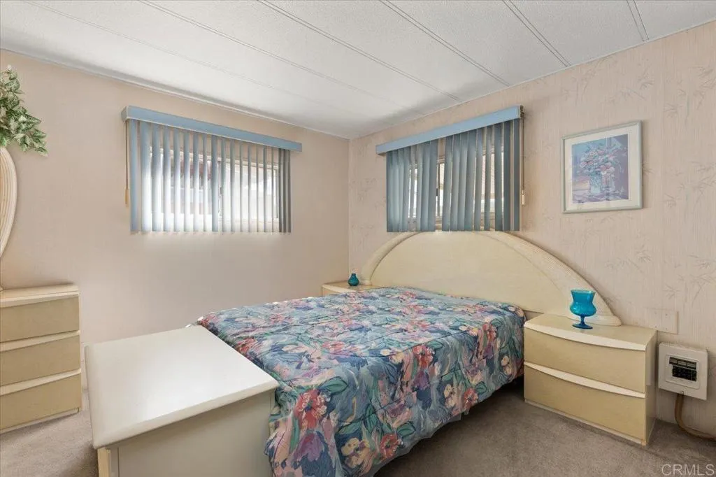 https://cdn.realtyfeed.com/cdn/127/306472327/e4708582d729cc4b4d8bbc6eb4aaee35.webp