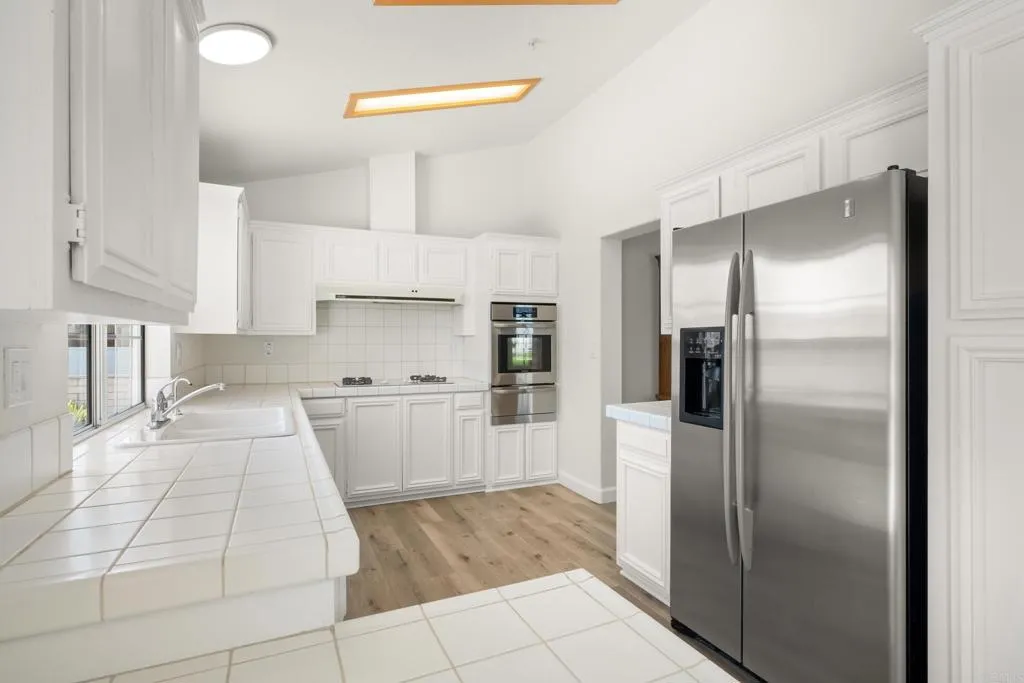 https://cdn.realtyfeed.com/cdn/127/306472344/089e95ceb3f1d0a2c06846841a7d0a7e.webp