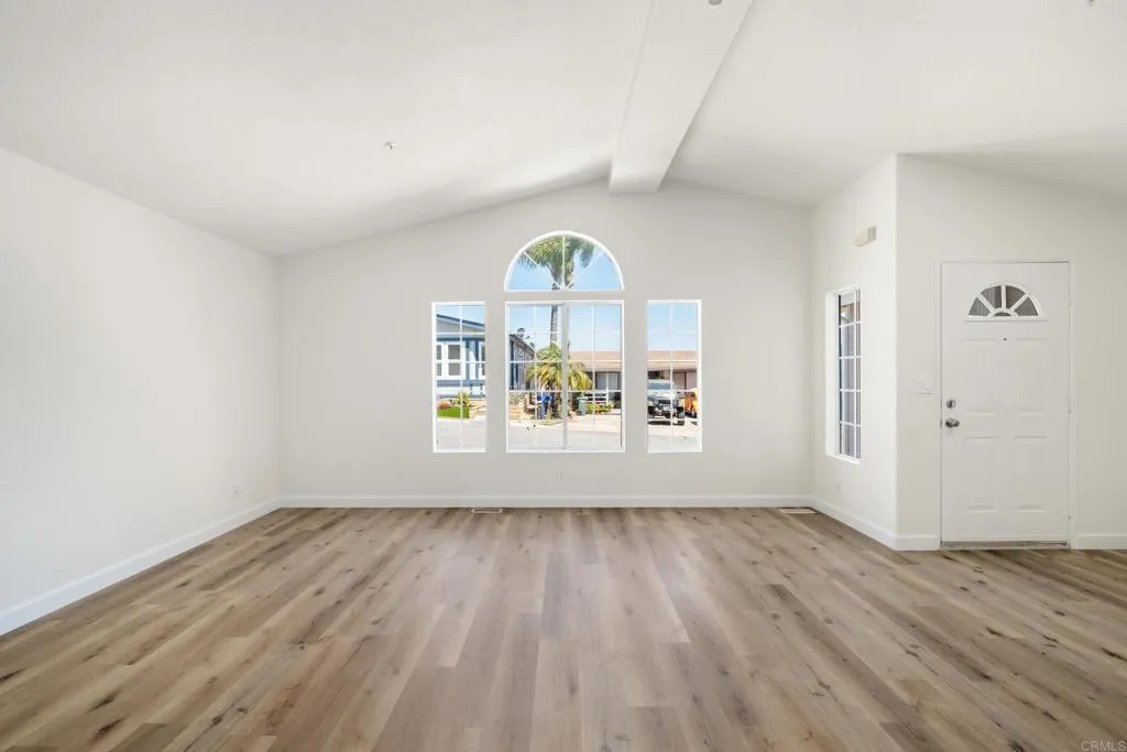 https://cdn.realtyfeed.com/cdn/127/306472344/ecc4c579681964c0992b5a19a8dde4dd.webp