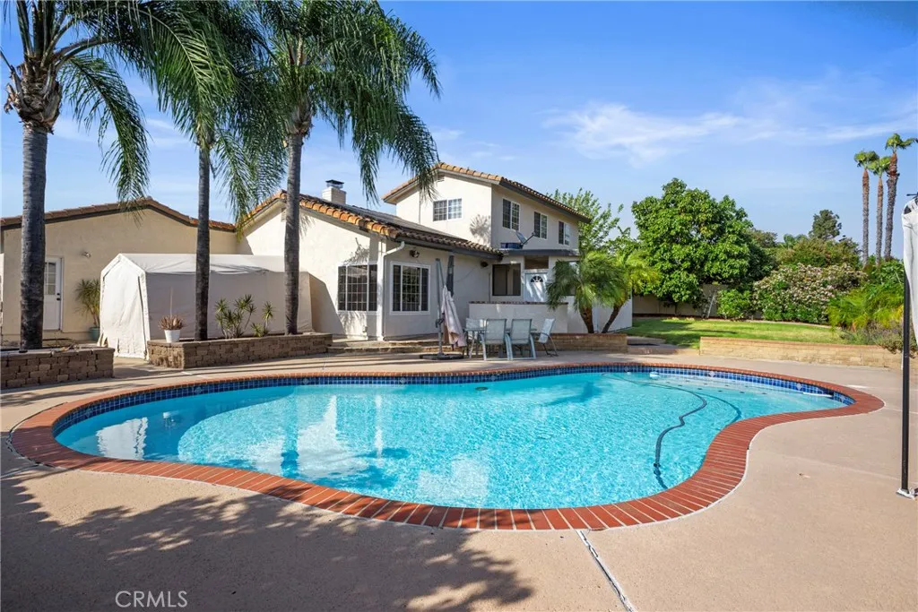 8609 Dunwoodie Road