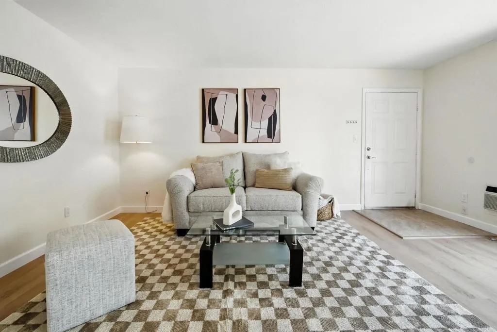 Photo #6: PTP2504623 Listing 