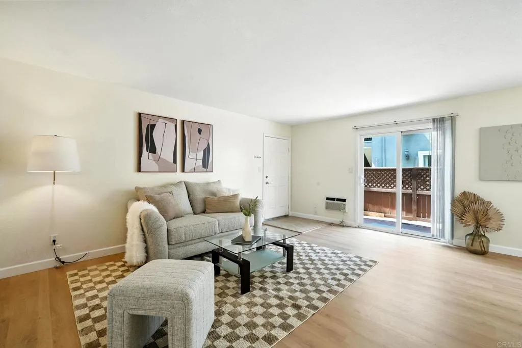 Photo #4: PTP2504623 Listing 