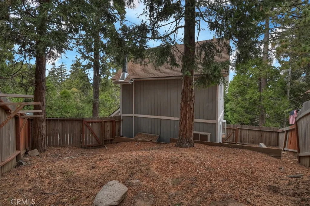 531 Rose Lane, Twin Peaks, CA 92391 - Photo 4 of 25, Twin Peaks, CA
