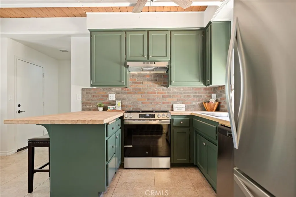 531 Rose Lane, Twin Peaks, CA 92391
