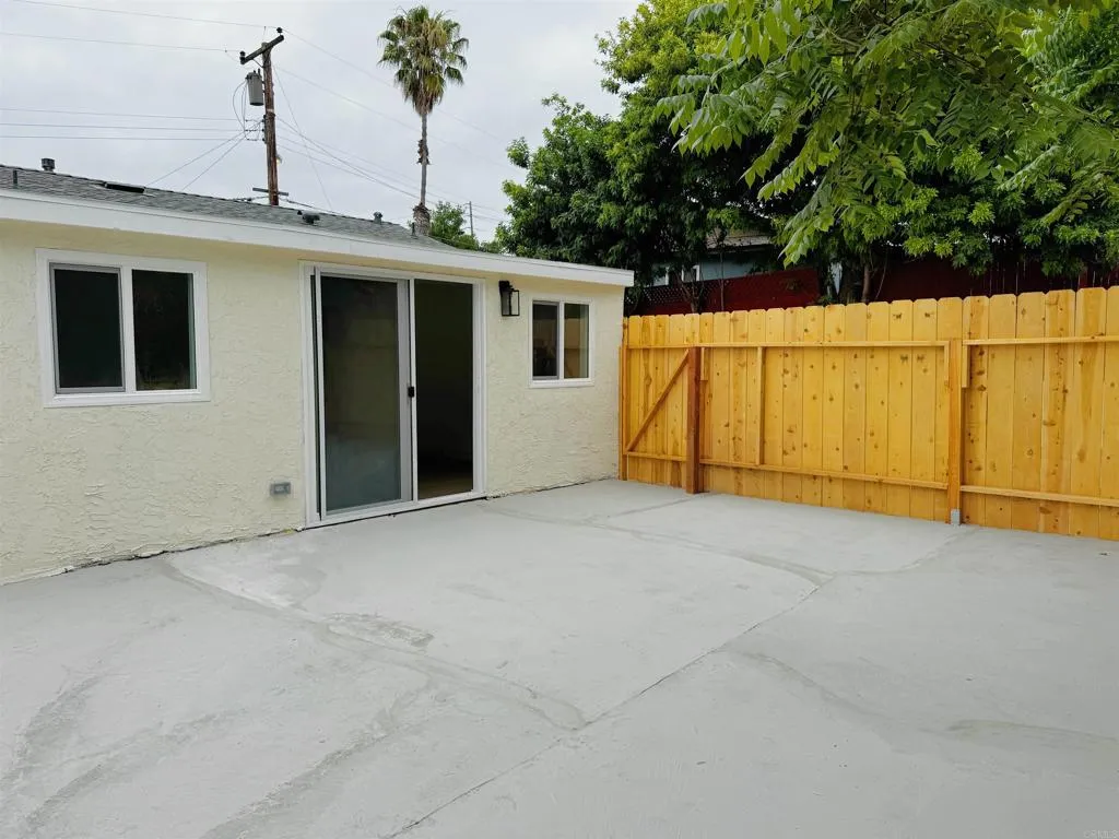 https://cdn.realtyfeed.com/cdn/127/306472430/1f3ceb0fef7e9c3f2ae7c90fb3a880ea.webp