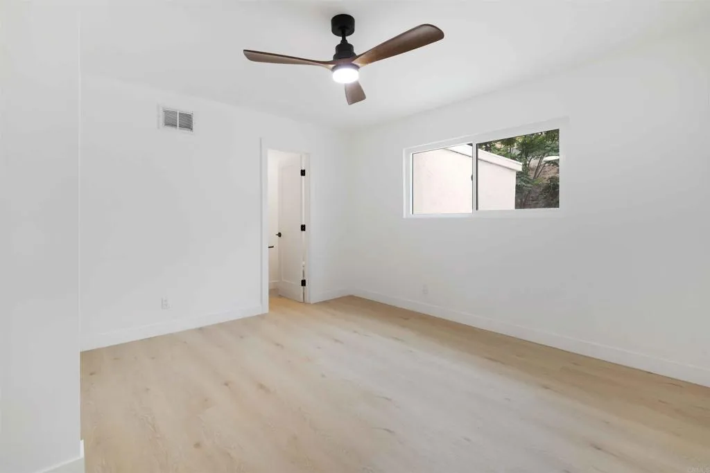 https://cdn.realtyfeed.com/cdn/127/306472430/3f808fa6e663bad51e767f700f61962a.webp