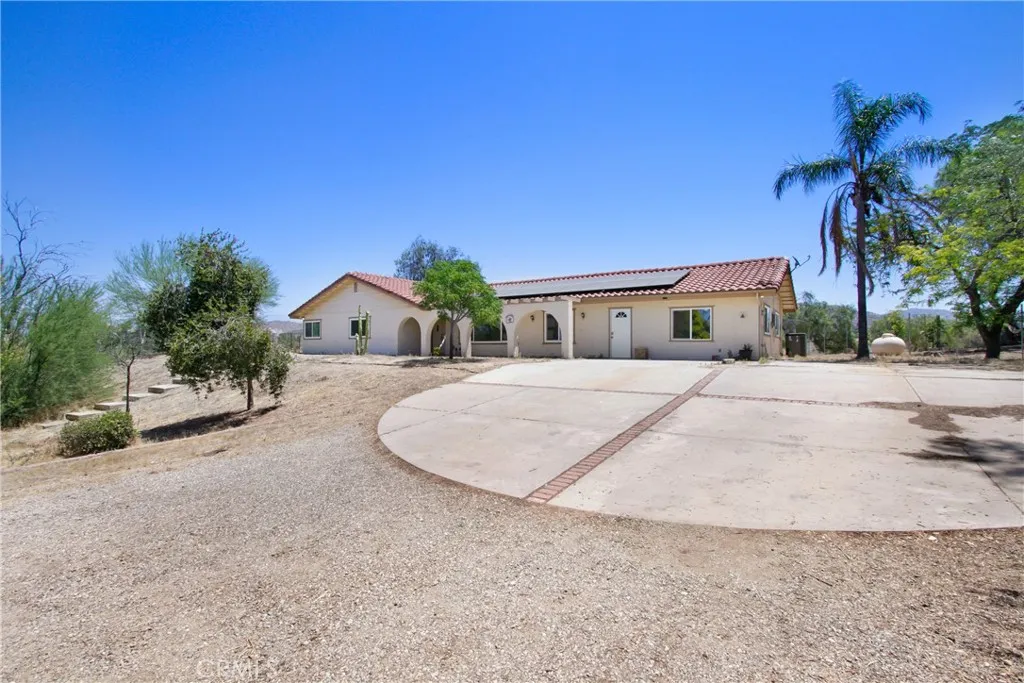 32015 Contour Avenue, Nuevo, CA 92567