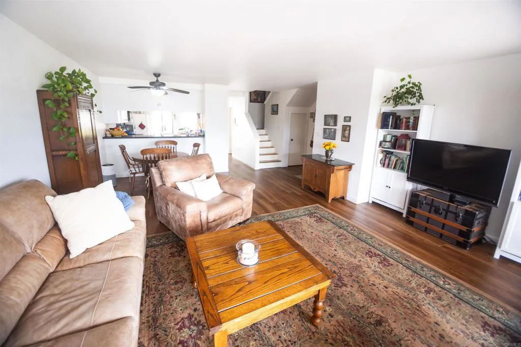 Photo #5: PTP2504632 Listing 