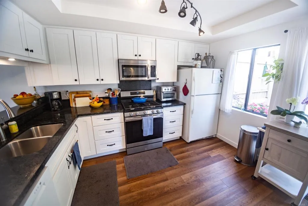 Photo #6: PTP2504632 Listing: Photo #6