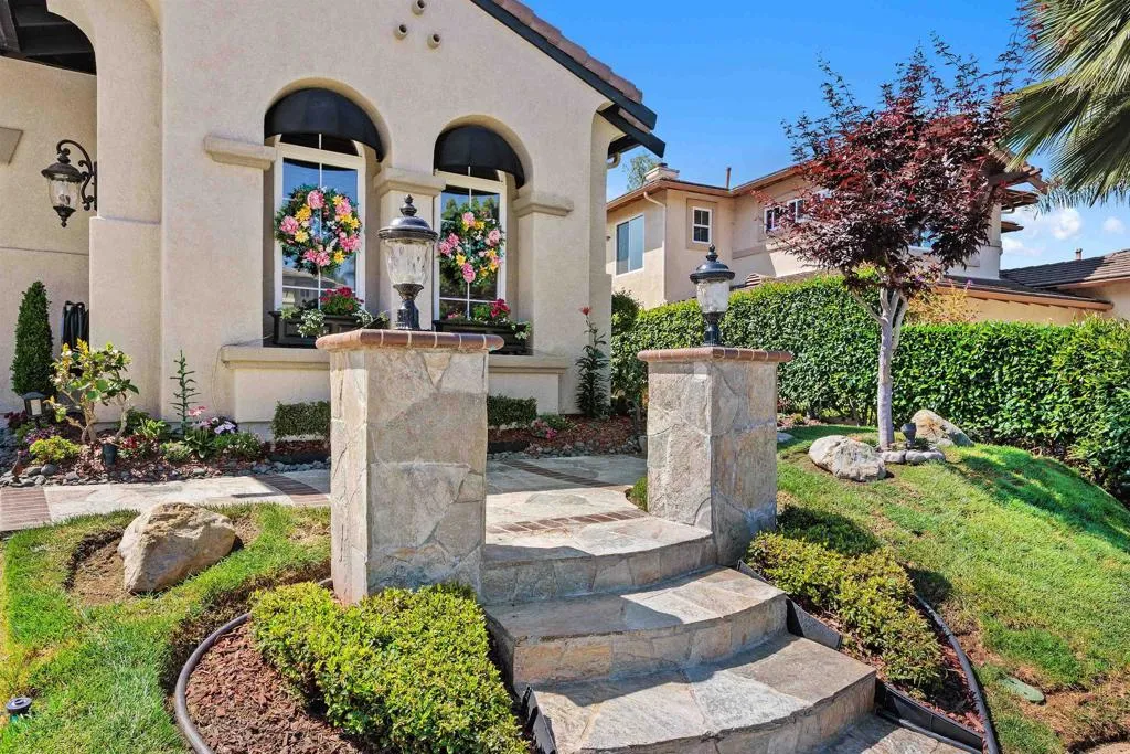 https://cdn.realtyfeed.com/cdn/127/306472826/0ae7bea183081afa2d043af2e9417abd.webp