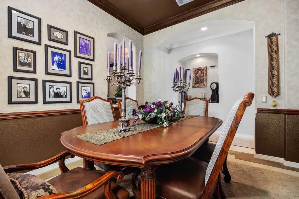 https://cdn.realtyfeed.com/cdn/127/306472826/3186f6fb77121ef1897655a9b6e22b22.webp