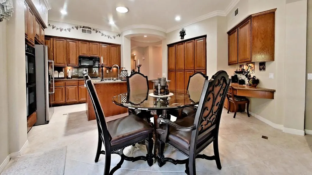 https://cdn.realtyfeed.com/cdn/127/306472826/c2a5ecb38252cf5cc30dc2a8bd8ff826.webp