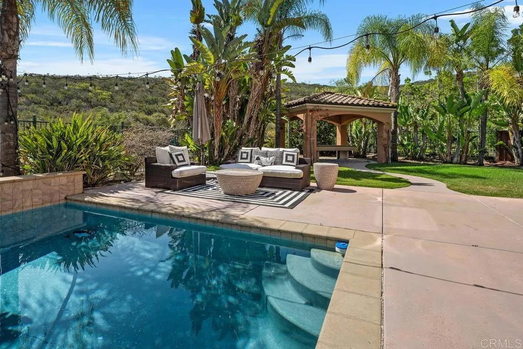 https://cdn.realtyfeed.com/cdn/127/306472969/79fb1cec5e0ad3a85d44a30b31f2f5ba.webp