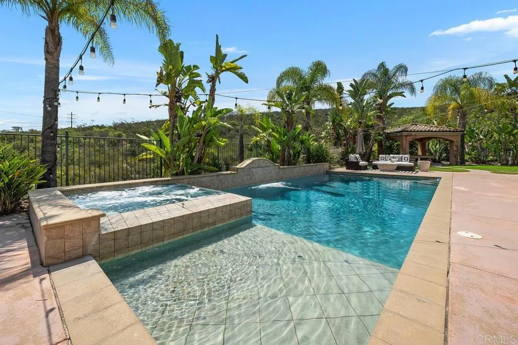 https://cdn.realtyfeed.com/cdn/127/306472969/850dcc10aaa781a7e0365cfdef5d98d7.webp