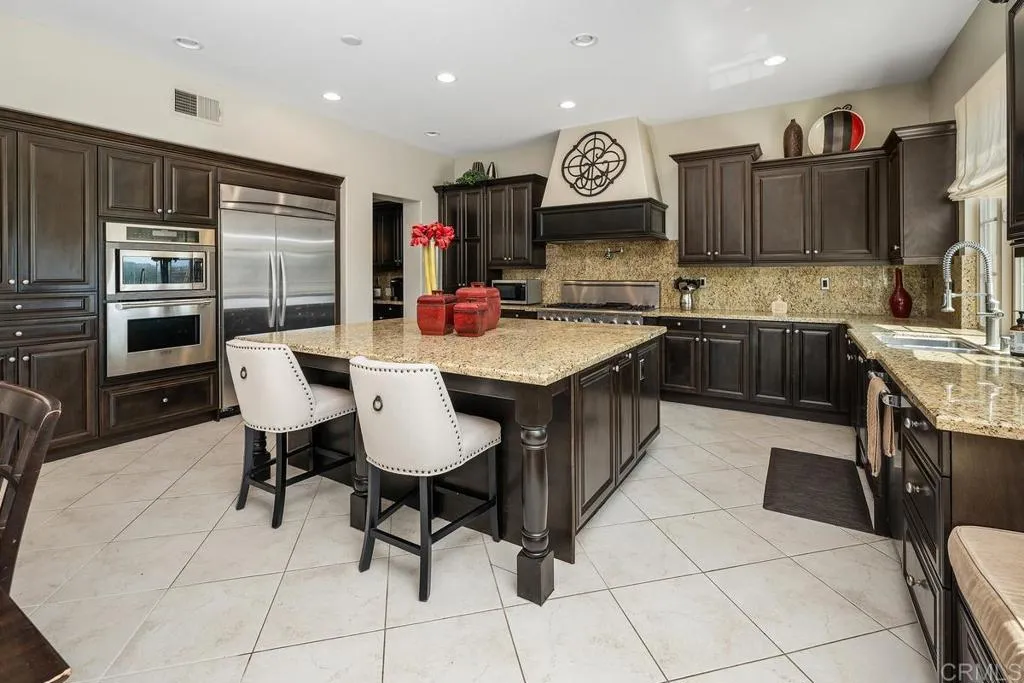 https://cdn.realtyfeed.com/cdn/127/306472969/9555340c4abaf71b16aff5904d0fb420.webp