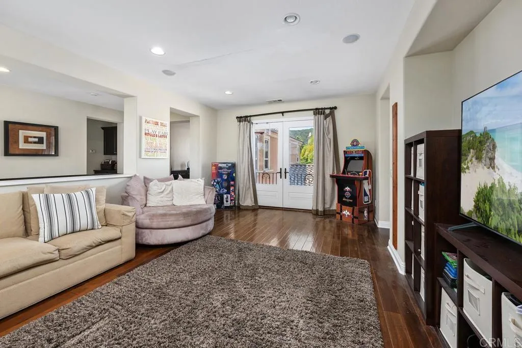 https://cdn.realtyfeed.com/cdn/127/306472969/e134d4e28404242e5973726eb2780916.webp